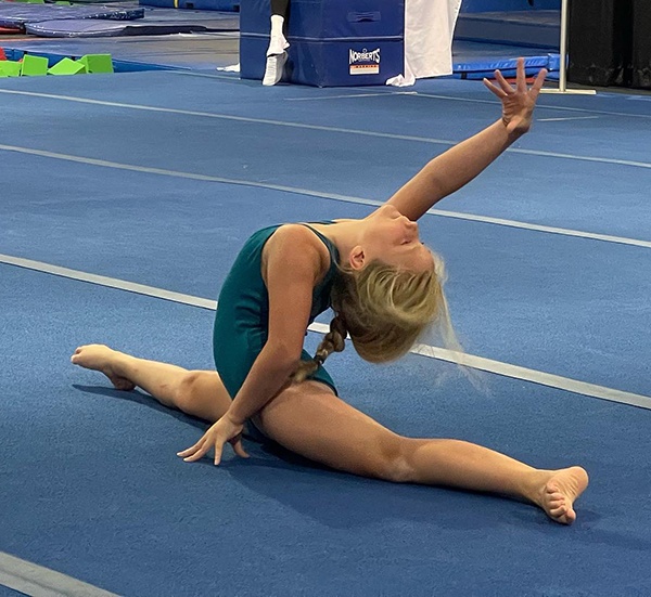Gymnastics Girl doing splits
