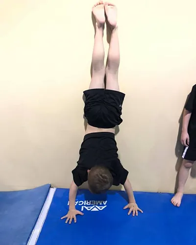 Ninja Handstand